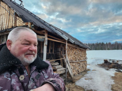 инспектор заповедника Сергей Смирнов